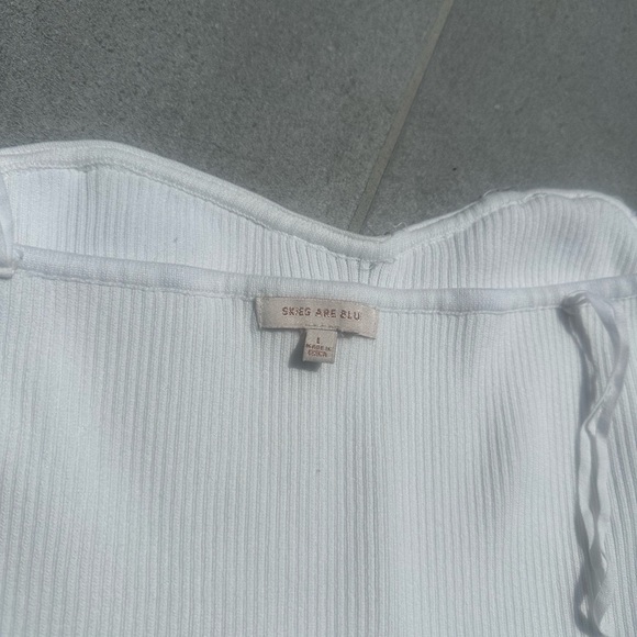 White Ribbed Women's Top - Picture 5 of 5